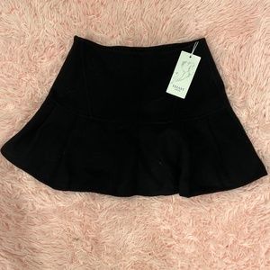 100% new and 100%  wool A type short skirt 34